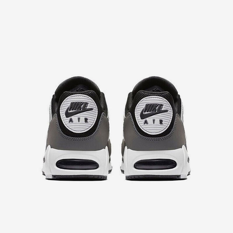 나이키 공식 정품 에어맥스 남성용 쿠셔닝과 통기성이 뛰 - Men Shoes Myntra 리뷰 및 가격